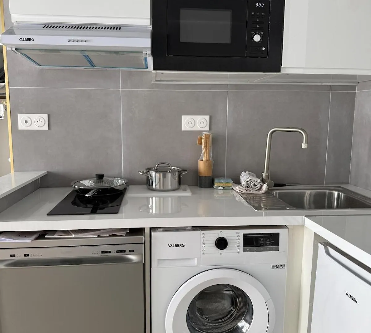 Apartment Central Paris Studio Clery 3 Walk To Marais Louvre